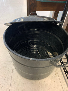 Large canning pot